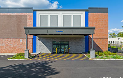 Easy drive up loading & unloading with ample parking.