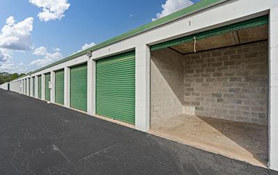 Easy drive up loading & unloading with wide driveway aisles.